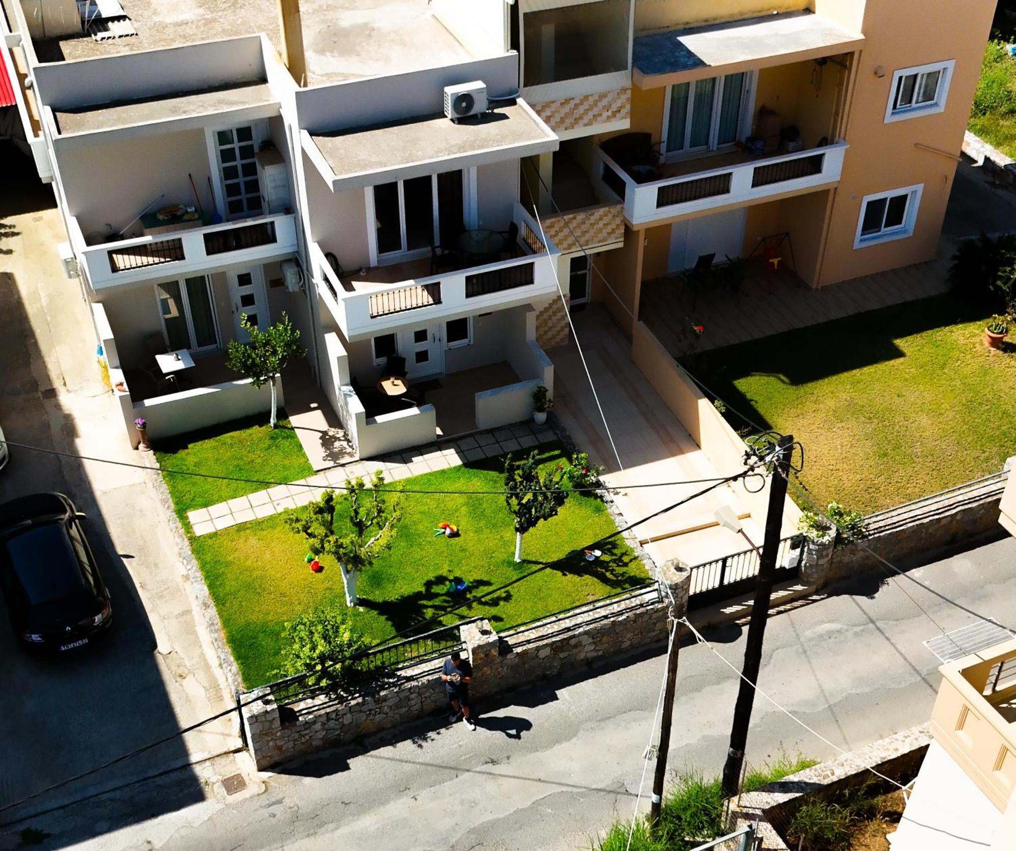 Cosy Apartments Daphne Daratsos Екстер'єр фото