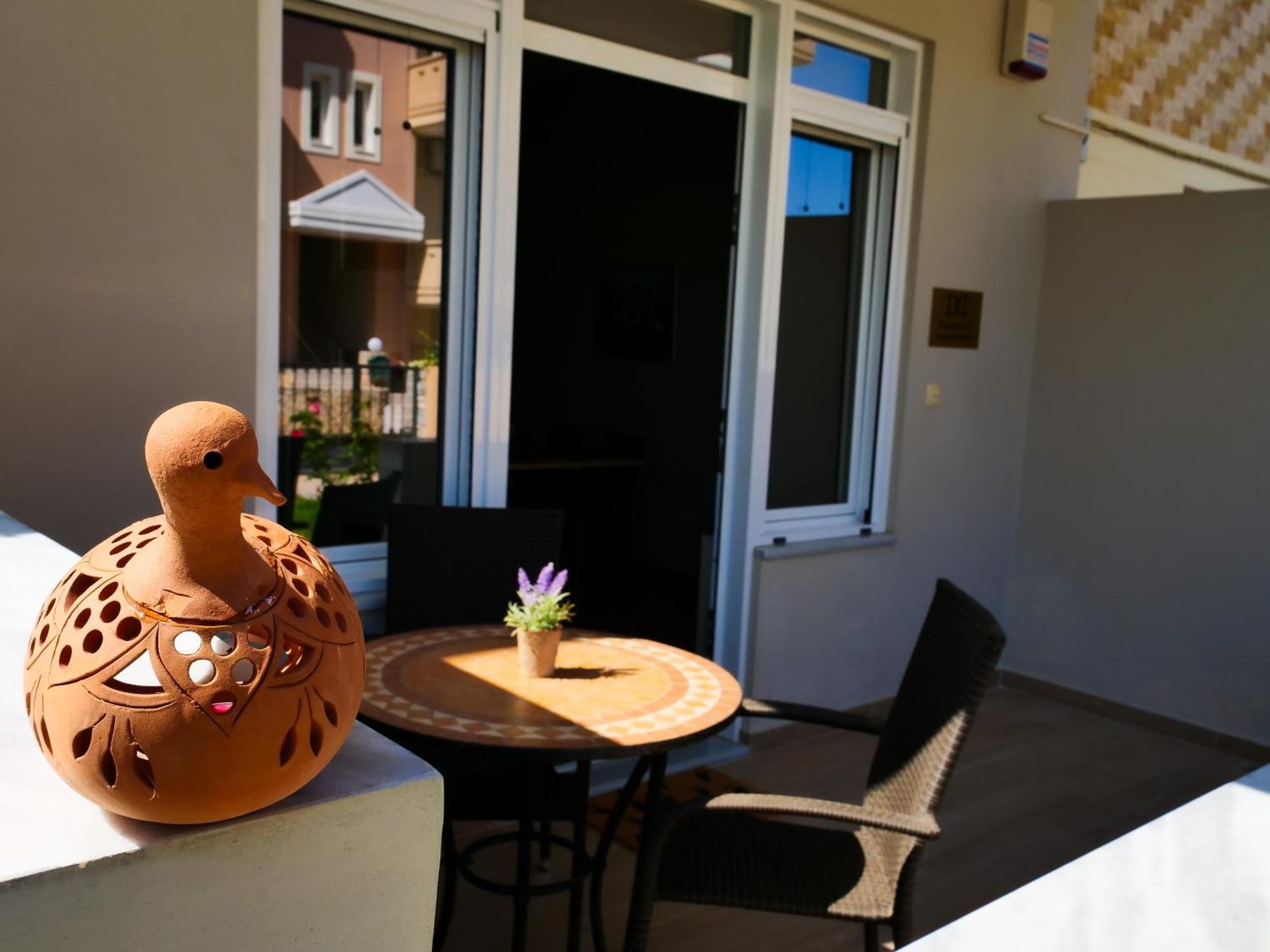 Cosy Apartments Daphne Daratsos Екстер'єр фото